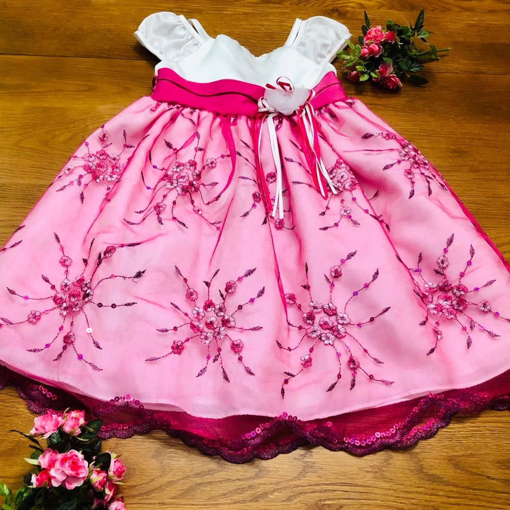 Muneca girls dresses color pink